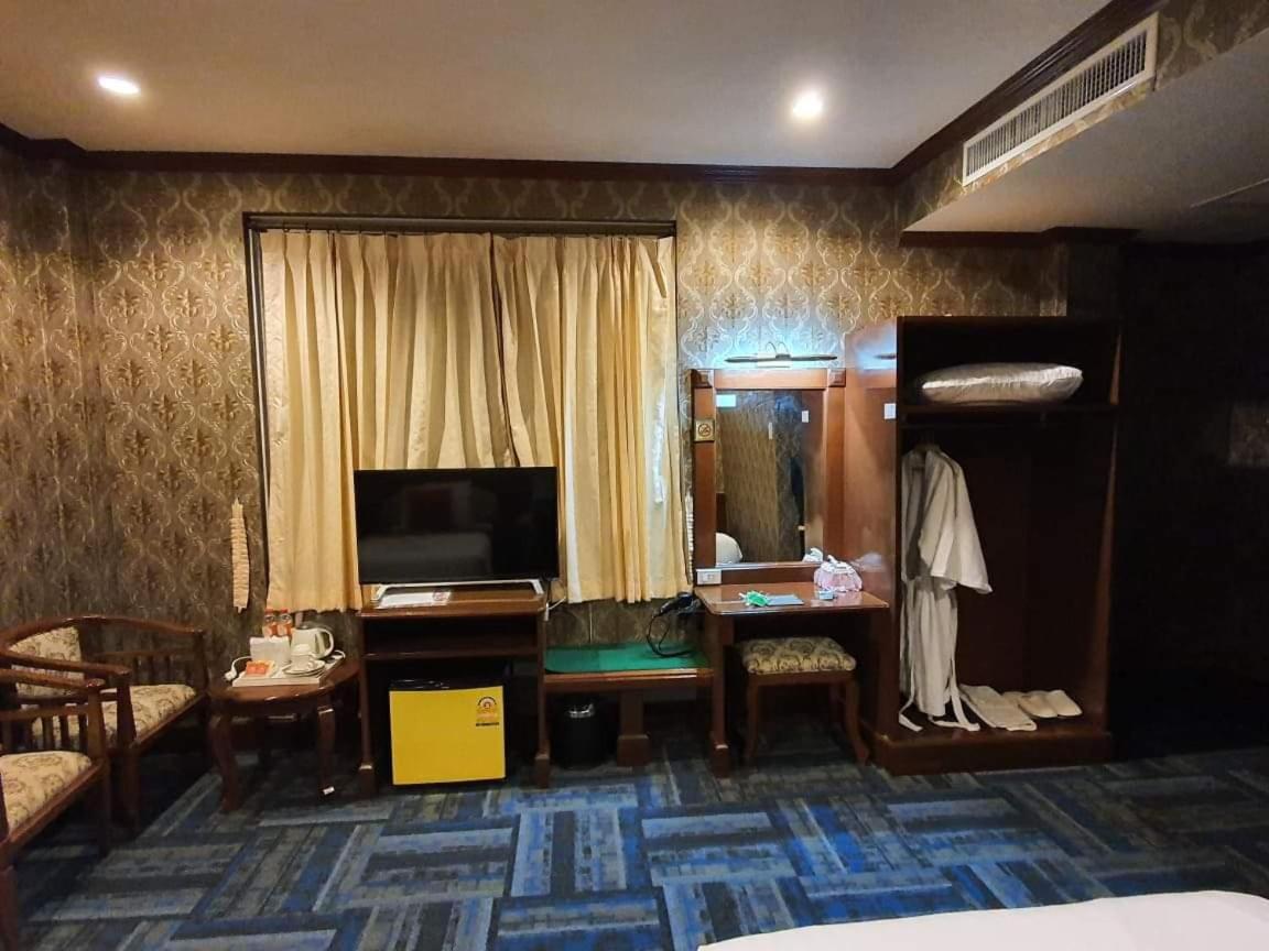 Soubandith Hotel Pakse Exterior photo