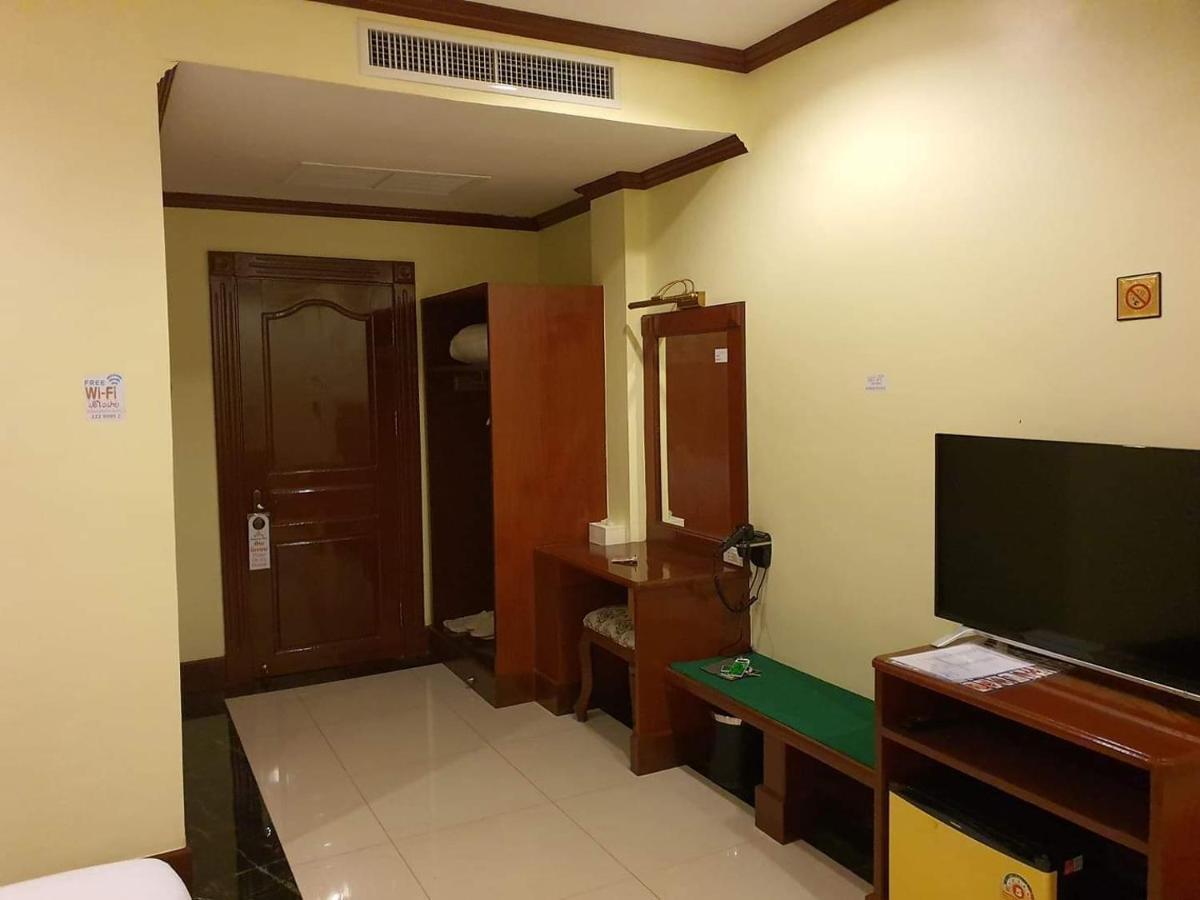 Soubandith Hotel Pakse Exterior photo