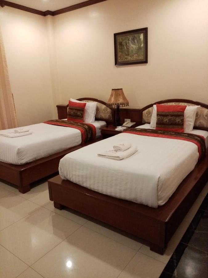 Soubandith Hotel Pakse Exterior photo