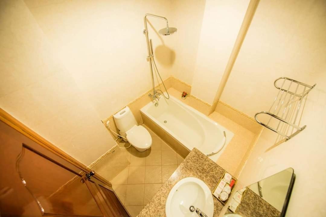 Soubandith Hotel Pakse Exterior photo